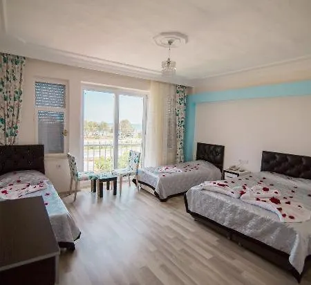Deniz Bed & Breakfast Finike
