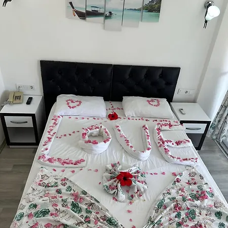 Deniz Bed & Breakfast *